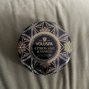 Brand New, Never Used VOLUSPA Tin Candle 🕯